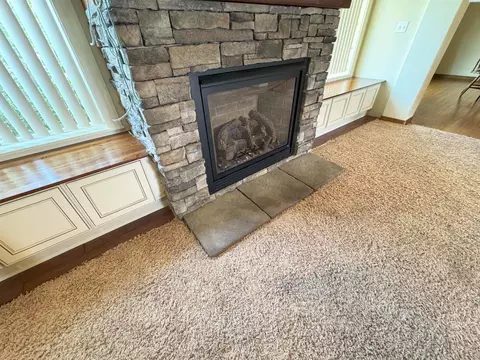Living - 4808 Mariola Ln, Pasco, WA 99301 photo 5 of 6