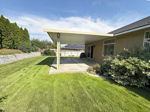 Exterior - 4808 Mariola Ln, Pasco, WA 99301 photo 10 of 13