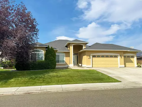 Exterior - 4808 Mariola Ln, Pasco, WA 99301 photo 8 of 13