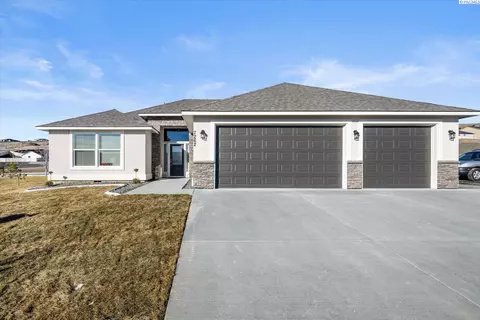 7196 W 30th Ave, Kennewick, WA 99338