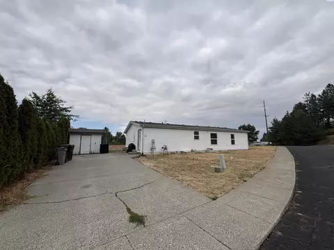 229 NW Lancer Ln, Pullman, WA 99163 photo 4