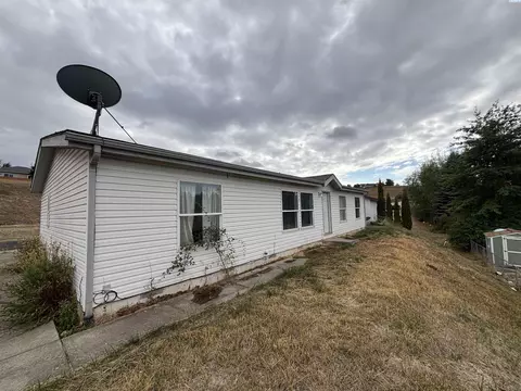 229 NW Lancer Ln, Pullman, WA 99163 photo 2