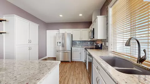 4612 Belgian Ln, Pasco, WA 99301 photo 6