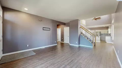 4612 Belgian Ln, Pasco, WA 99301 photo 3