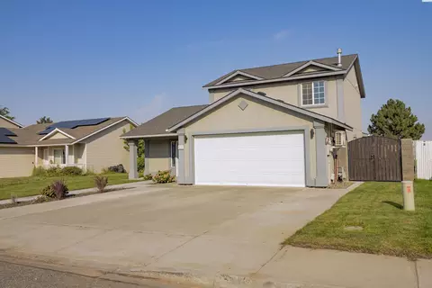 1211 N Beech Ave, Pasco, WA 99301 photo 2