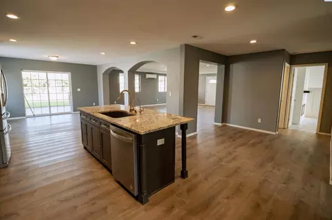 1211 N Beech Ave, Pasco, WA 99301 photo 9