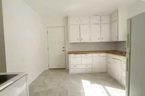 Kitchen - 630-634 NE Gray Ln, Pullman, WA 99163 photo 1 of 5