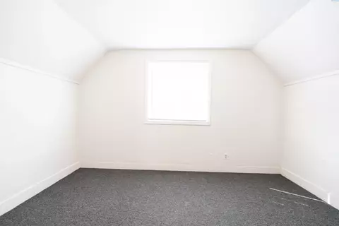 Bedroom - 630-634 NE Gray Ln, Pullman, WA 99163 photo 3 of 8