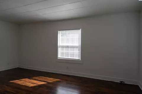 Living - 630-634 NE Gray Ln, Pullman, WA 99163 photo 5 of 5