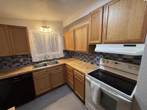 Kitchen - 345 SW State St, Pullman, WA 99163 photo 1 of 2