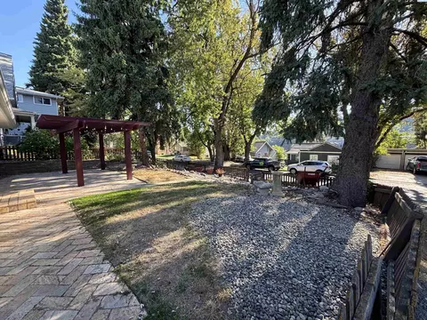 Exterior - 345 SW State St, Pullman, WA 99163 photo 4 of 7