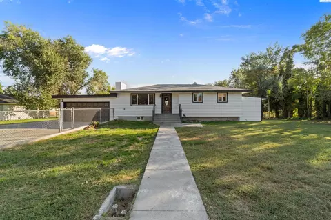 9012 W Richardson Rd, Pasco, WA 99301 photo 2