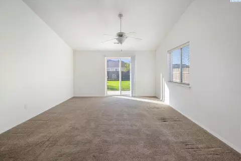 6318 Three Rivers Dr, Pasco, WA 99301 photo 13