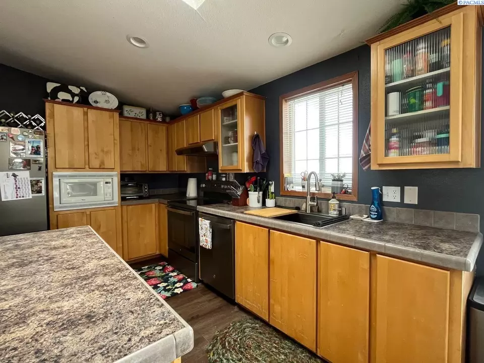  61610 N Whan Rd, Benton City, WA 99320 photo 6