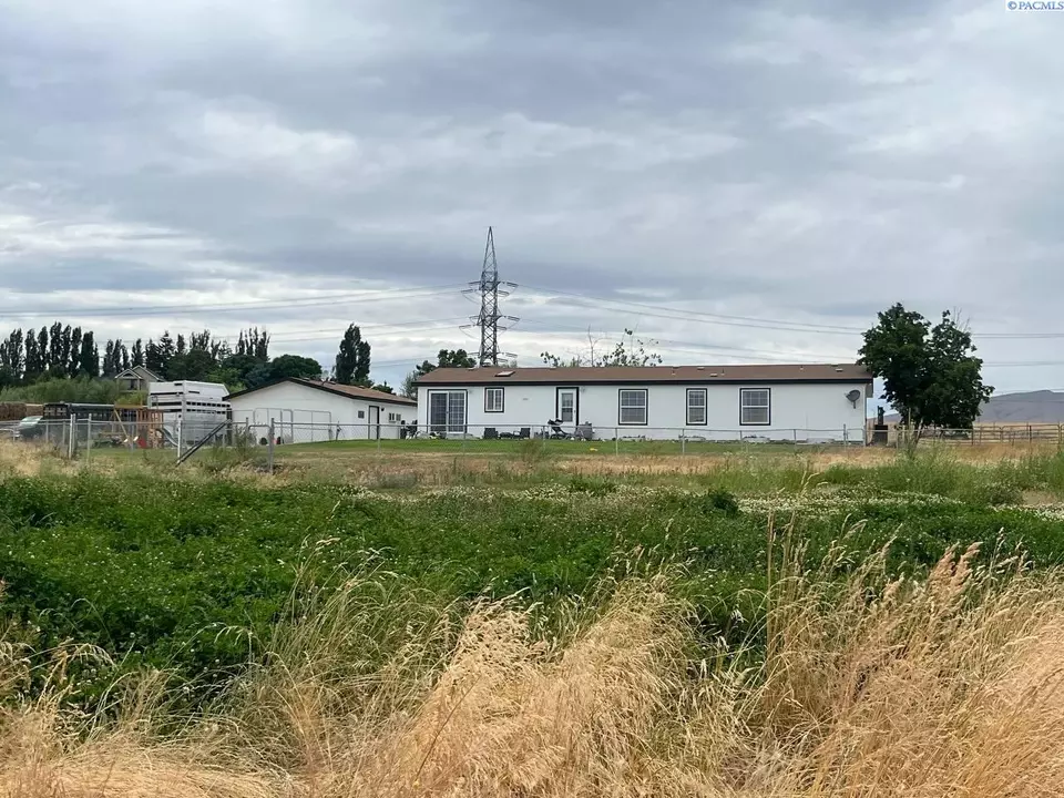  61610 N Whan Rd, Benton City, WA 99320 photo 4
