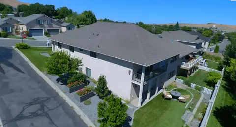 1942 Sky Meadow Ave, Richland, WA 99352