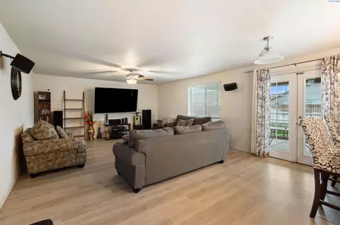 6102 Rocket Ln, Pasco, WA 99301 photo 5
