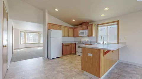 8407 Packard Dr, Pasco, WA 99301 photo 5