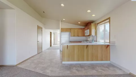 8407 Packard Dr, Pasco, WA 99301 photo 7