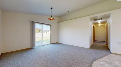 8407 Packard Dr, Pasco, WA 99301 photo 9