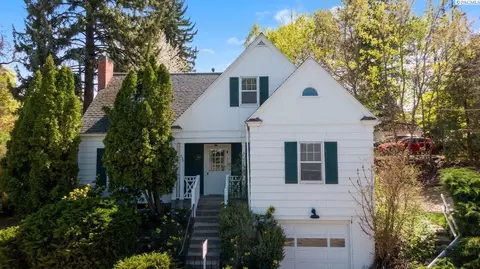 635 NE Michigan St, Pullman, WA 99163