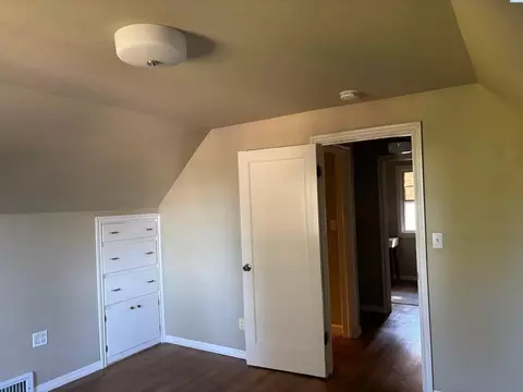 Bedroom - 635 NE Michigan St, Pullman, WA 99163 photo 2 of 5