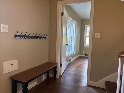 Entry Way - 635 NE Michigan St, Pullman, WA 99163 photo 1 of 5
