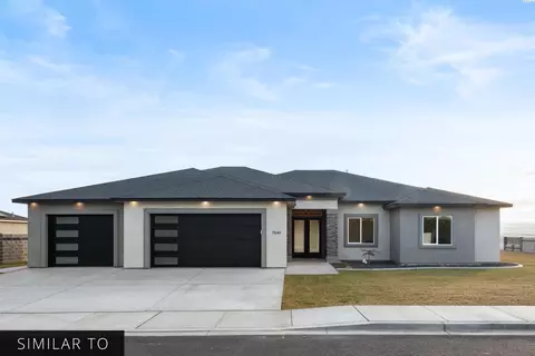 240 Taylor Ln, Pasco, WA 99301