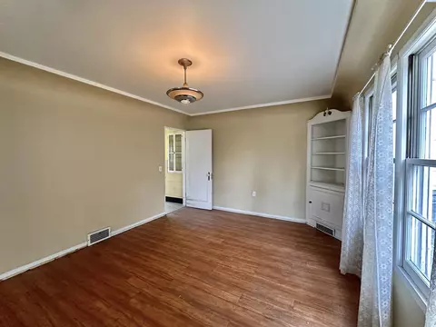 Bedroom - 935 NE C St, Pullman, WA 99163 photo 1 of 7