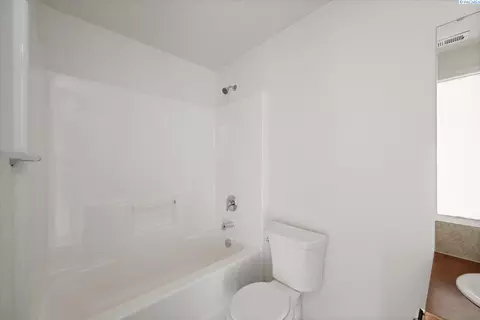 6408 Three Rivers Dr, Pasco, WA 99301 photo 17