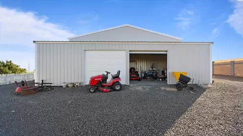 461 Summit Loop, Eltopia, WA 99330 photo 5