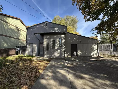 900 NE Indiana St, Pullman, WA 99163 photo 1