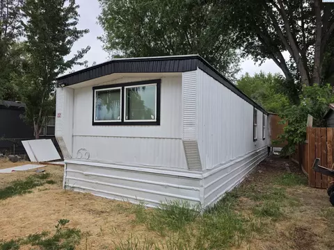 400 14th St #22, Benton City, WA 99320