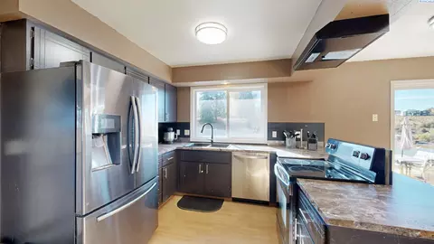 215 SE Crestview, Pullman, WA 99163 photo 5