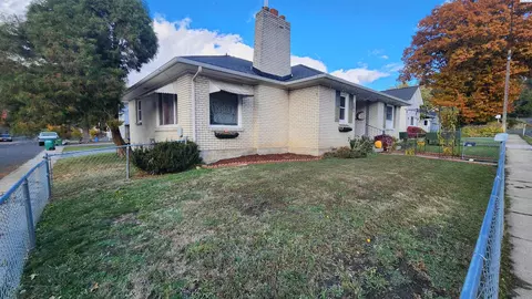 303 E Cooper St, Colfax, WA 99111 photo 2