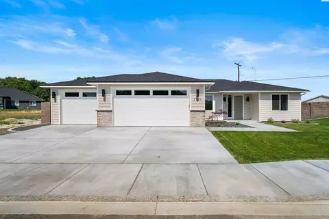 2720 S Beech St, Kennewick, WA 99337