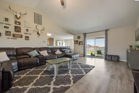 3810 Meadow View Ct, Pasco, WA 99301 photo 11