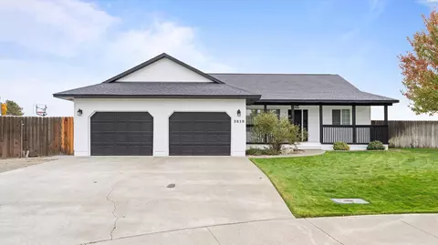 3810 Meadow View Ct, Pasco, WA 99301 photo 1