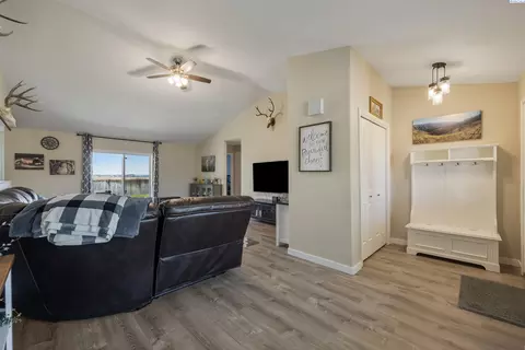 3810 Meadow View Ct, Pasco, WA 99301 photo 10