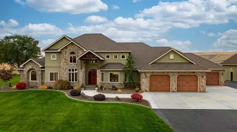 72015 E Sundown Pr SE, Kennewick, WA 99338