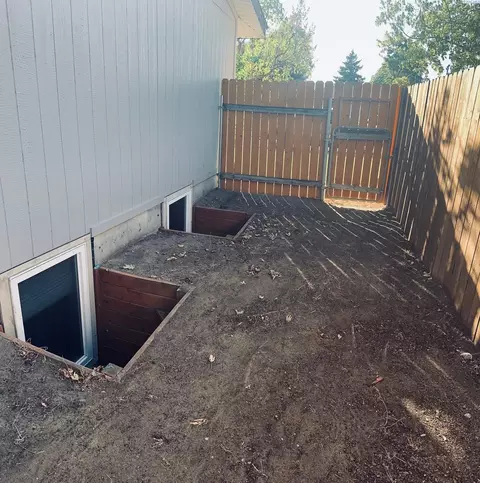 Exterior - 1723 N 19th Ave, Pasco, WA 99301 photo 4 of 4