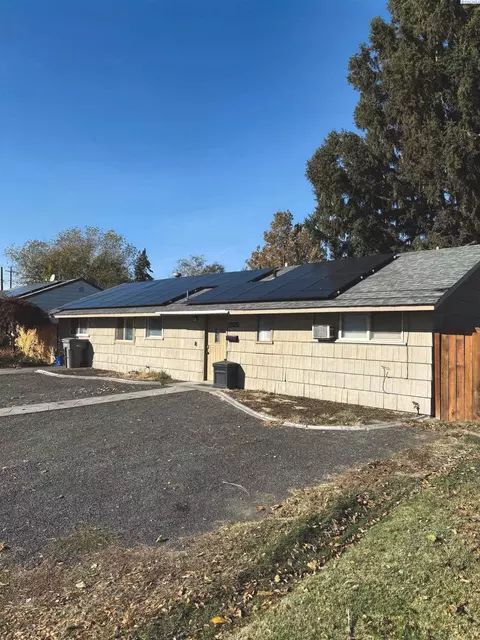 1326 W 4th Ave, Kennewick, WA 99336