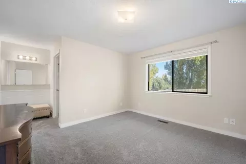 Bedroom - 1330 SW Wadleigh Dr, Pullman, WA 99163 photo 1 of 3
