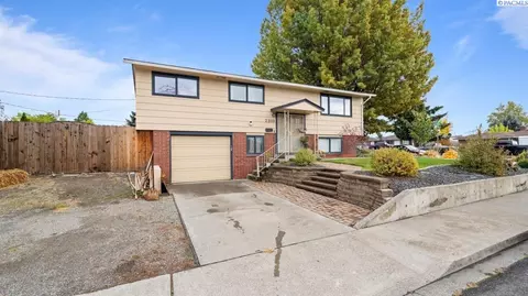 2203 N 7th Ave, Pasco, WA 99301 photo 1