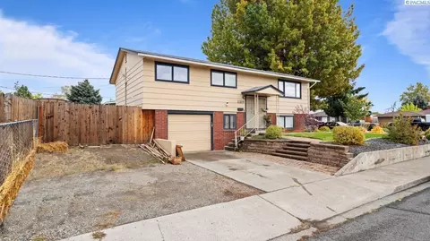 2203 N 7th Ave, Pasco, WA 99301 photo 4