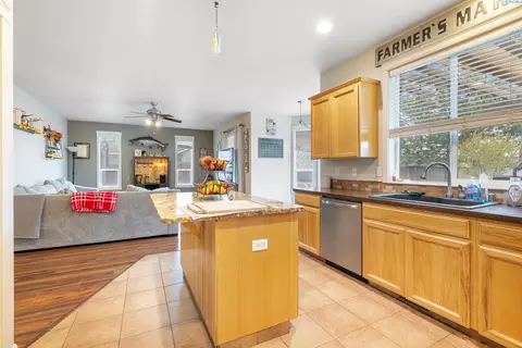 Kitchen - 5616 Taft Dr, Pasco, WA 99301 photo 3 of 3