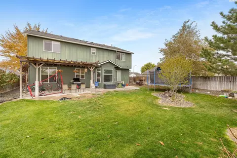 Exterior - 5616 Taft Dr, Pasco, WA 99301 photo 5 of 6
