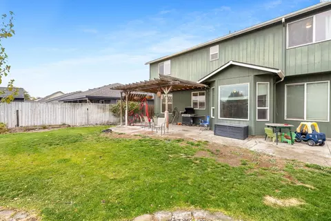 Exterior - 5616 Taft Dr, Pasco, WA 99301 photo 3 of 6