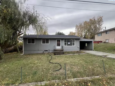 905 W Adams St, Garfield, WA 99130