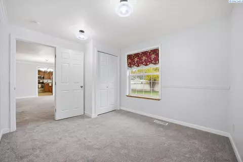 4305 Riverhill Dr, Pasco, WA 99301 photo 19